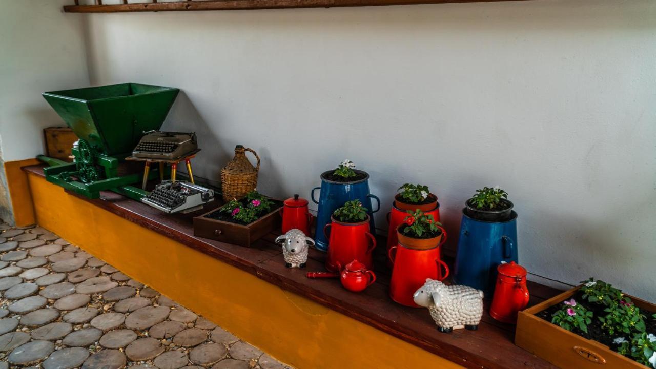 Zsambeki Vendeghaz -Anno1815- Hotel ภายนอก รูปภาพ