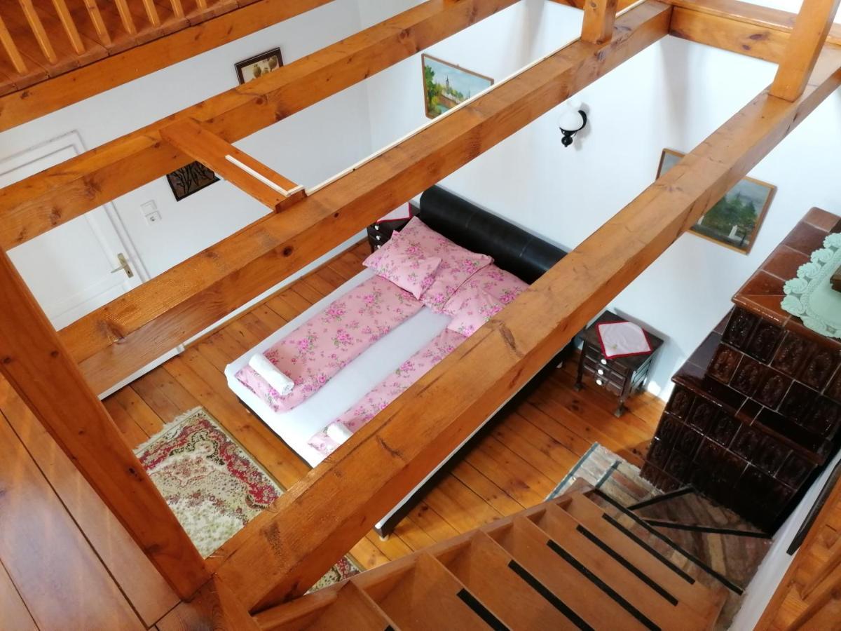 Zsambeki Vendeghaz -Anno1815- Hotel ภายนอก รูปภาพ